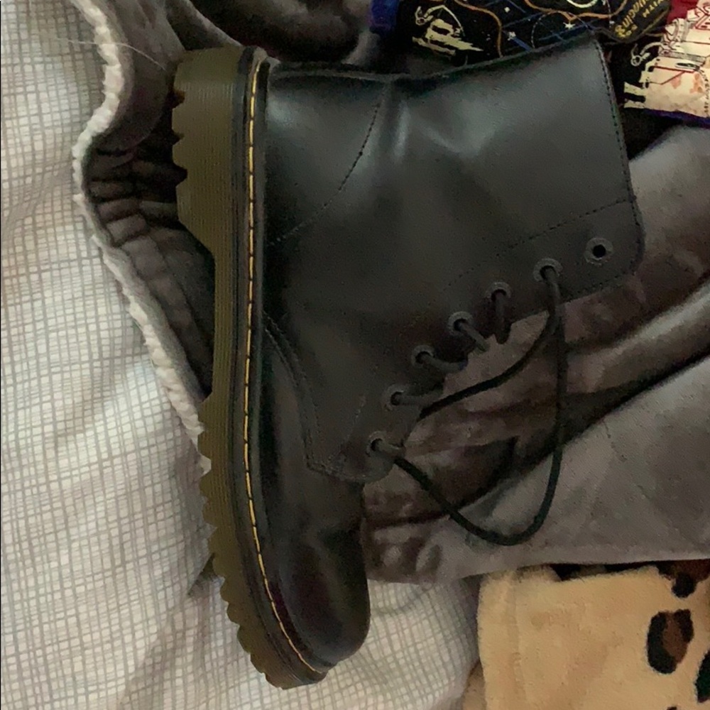 Women dr martens